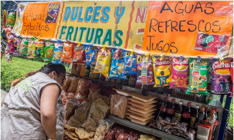 López-Gatell celebra prohibición de alimentos no saludables para menores en Oaxaca