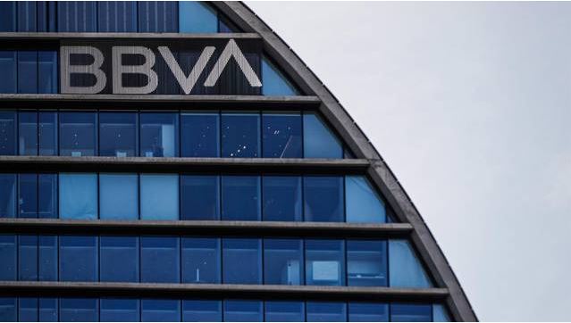 BBVA restablece servicios tras fallo en todo México