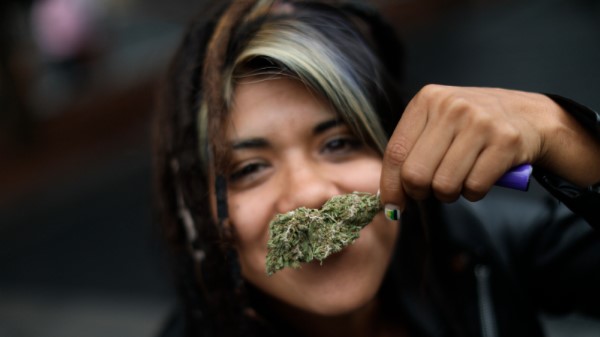 Legal poseer más de cinco gramos de mariguana para consumo personal