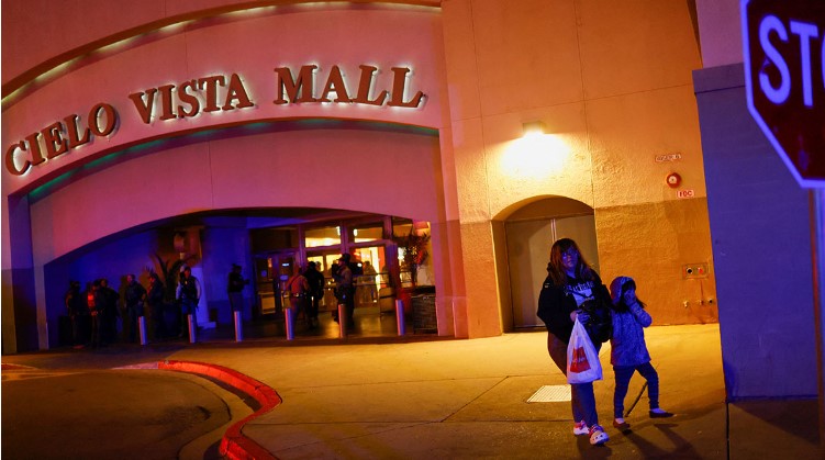 Tiroteo en centro comercial de El Paso, Texas, deja un muerto