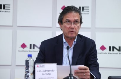 Edmundo Jacobo renuncia como secretario ejecutivo del INE tras semanas de tensiones con el Gobierno