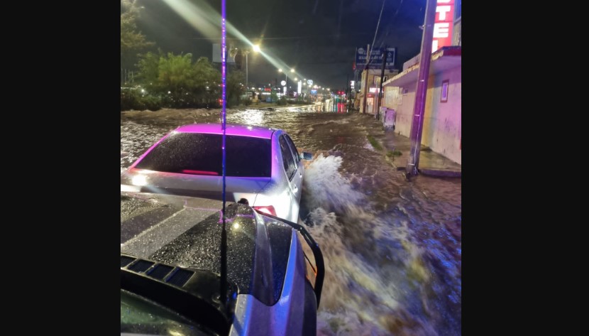 Ciudad juarez.- Mantiene Protección Civil labores de auxilio ante las lluvias intensas.