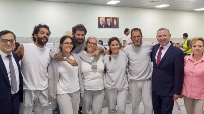 Seis mexicanos detenidos en Gaza son liberados y regresan a México