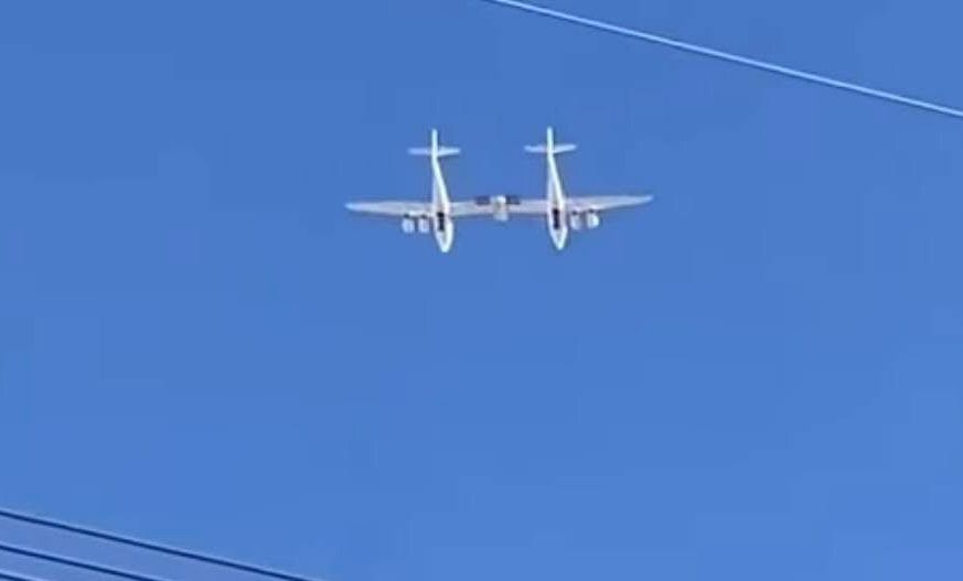 Avión aeroespacial de Virgin Galactic sorprende a habitantes de Ciudad Juárez