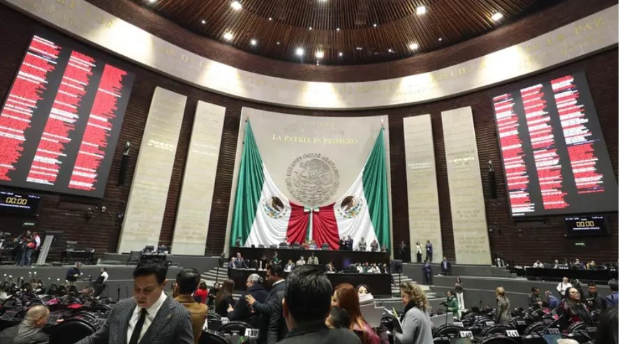México aprueba reforma de jornada laboral con reducción gradual