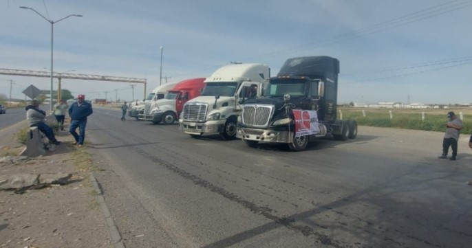 CHIHUAHUA: Cierre total en el KM 20 y restricciones en Caseta Sacramento paralizan accesos a Juárez